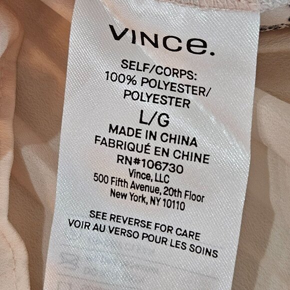 Vince Pale Blush Tossed Poppy Pleated Blouse Size Large Top 3/4 Sleeve Floral - Picture 9 of 12